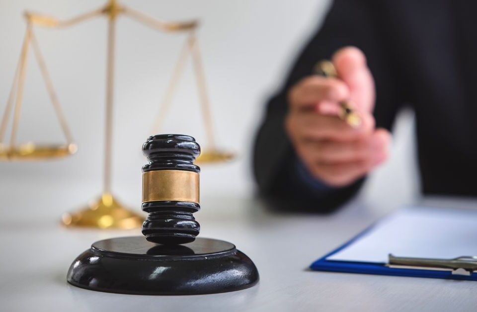 When Should You Retain a Personal Injury Attorney?